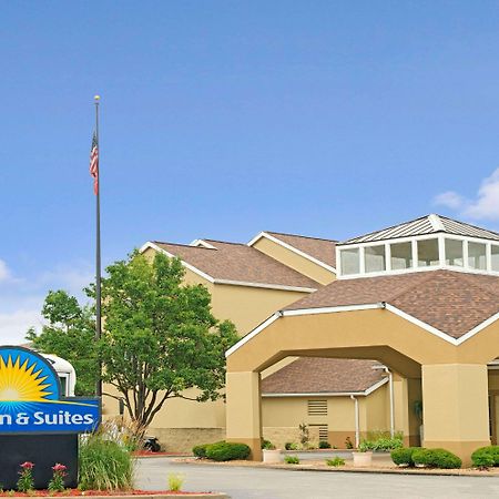 Days Inn By Wyndham St. Louis/Westport Mo Maryland Heights Kültér fotó