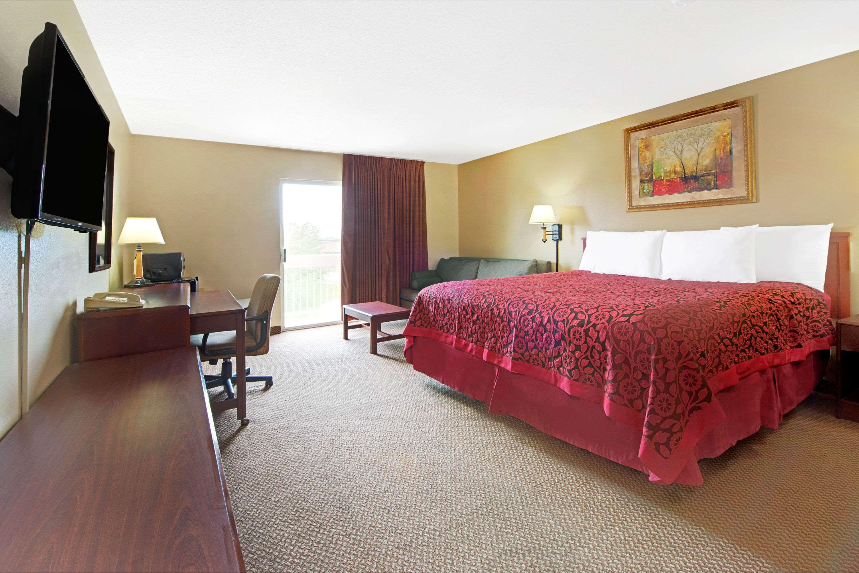 Days Inn By Wyndham St. Louis/Westport Mo Maryland Heights Kültér fotó