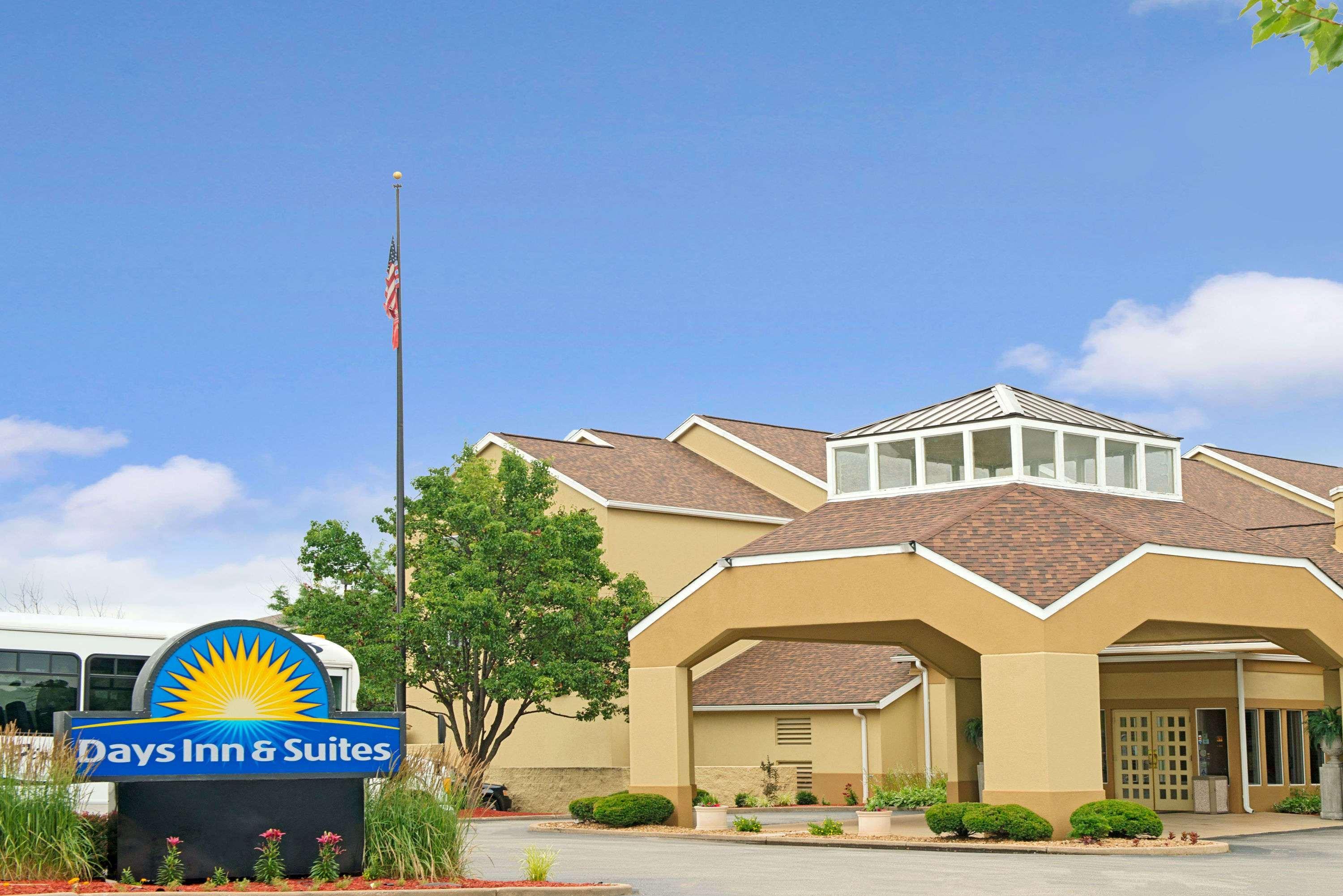 Days Inn By Wyndham St. Louis/Westport Mo Maryland Heights Kültér fotó