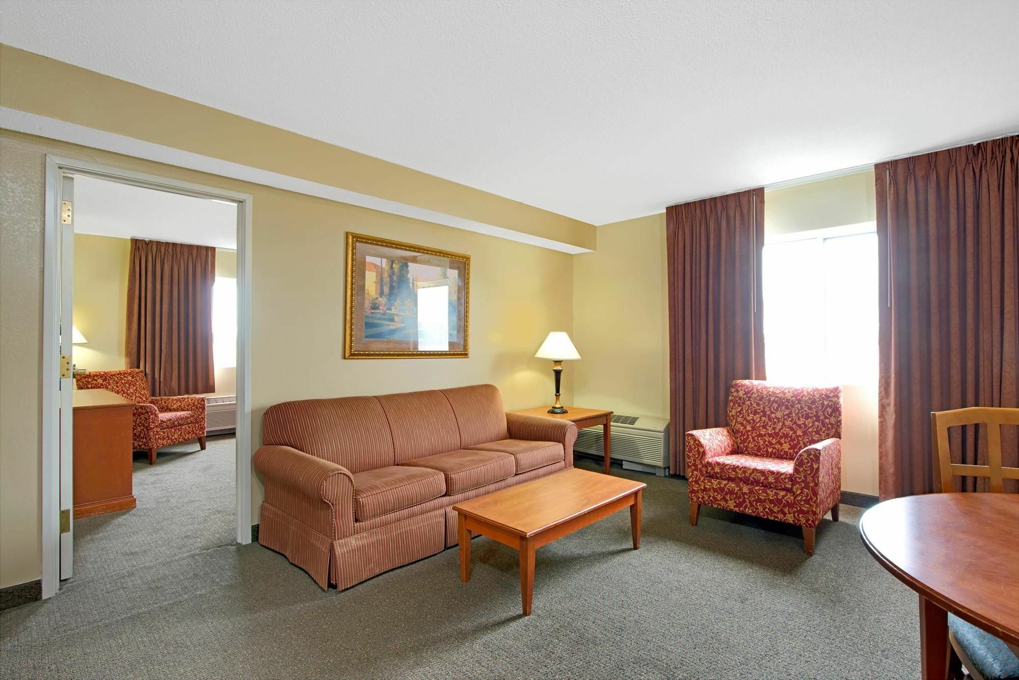 Days Inn By Wyndham St. Louis/Westport Mo Maryland Heights Kültér fotó